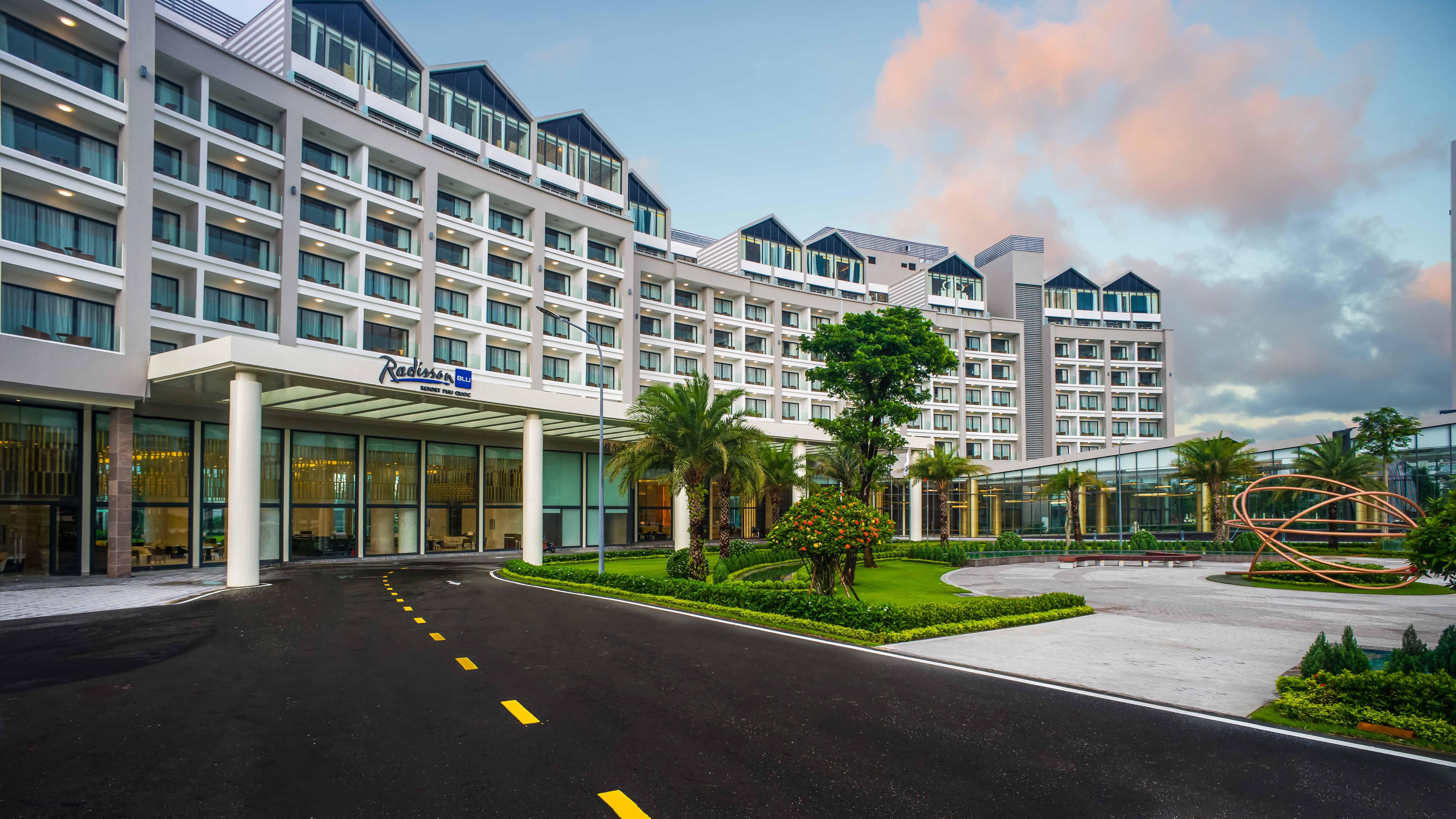 Radisson Blu Resort דואונג דונג מראה חיצוני תמונה Vinpearl Hotel Nha Trang